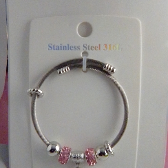 Elegant Silver and Pink Charm Bracelet - Picture 4 of 4